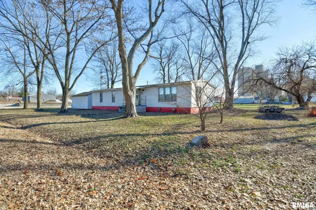 $50,000 | 101 Oak Street, Moweaqua, IL 62550