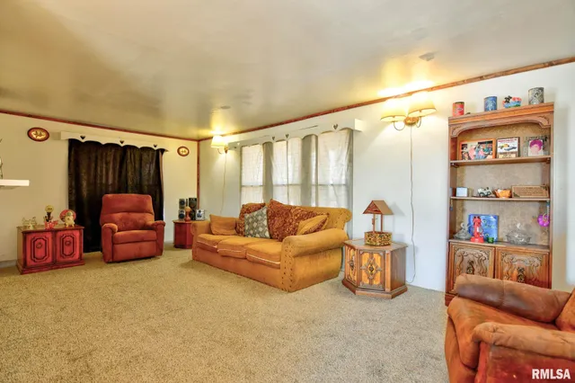 $50,000 | 101 Oak Street, Moweaqua, IL 62550