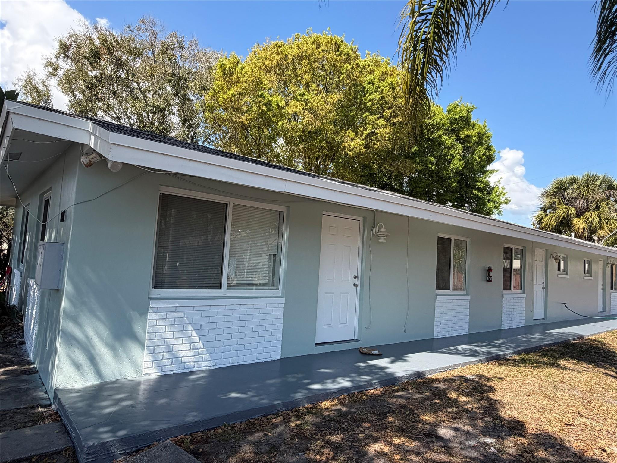 131 Southwest 14th Court Pompano Beach, FL 33060 - Photo 3 of 10 Photo 3