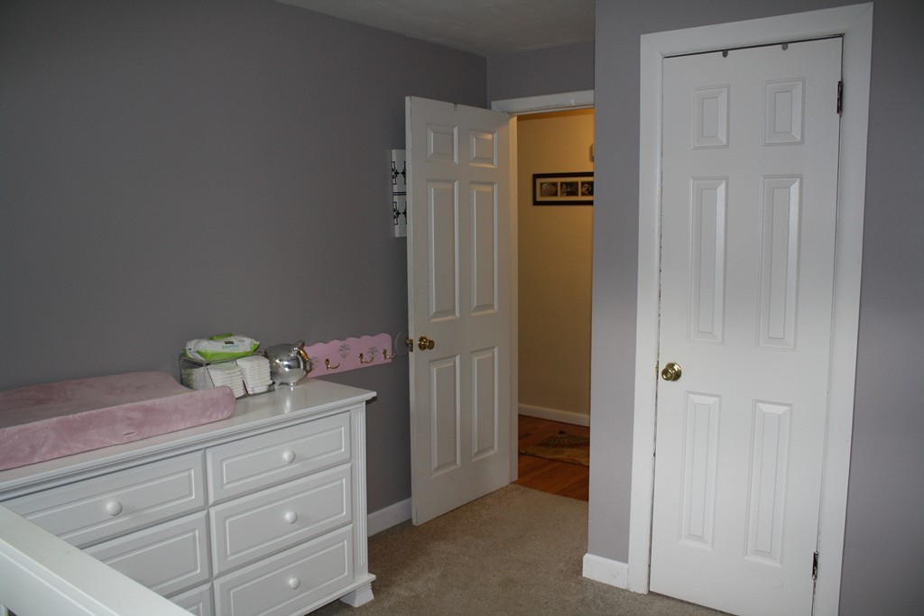 7 Bellamy Road Springfield, MA 01119 - Photo 11 of 13