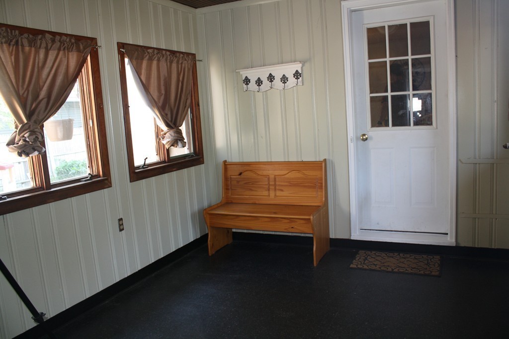7 Bellamy Road Springfield, MA 01119 - Photo 3 of 13