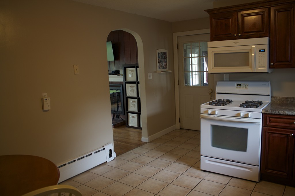 7 Bellamy Road Springfield, MA 01119 - Photo 10 of 13
