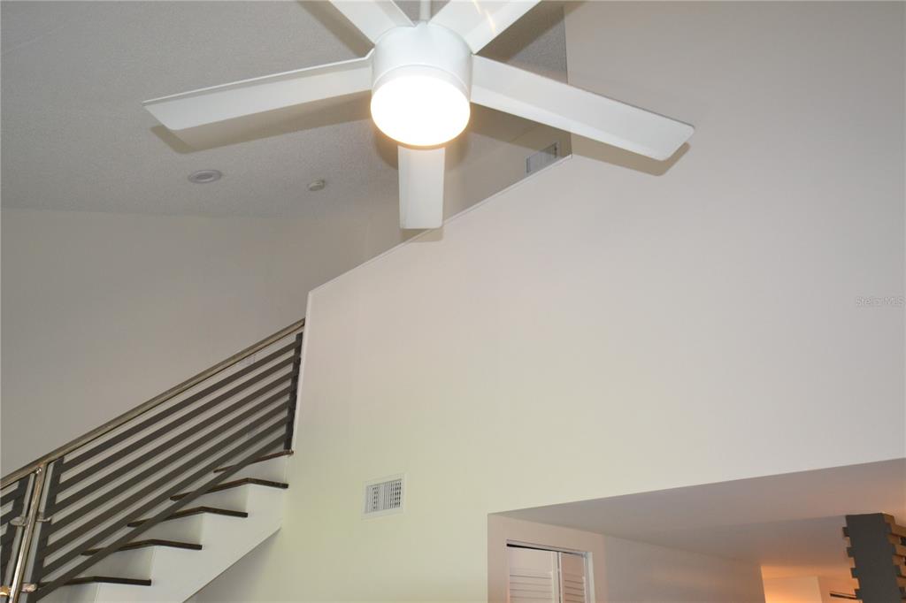 2585 Countryside Boulevard, Unit 4307 Clearwater, FL 33761 - Photo 19 of 32 a view of entryway