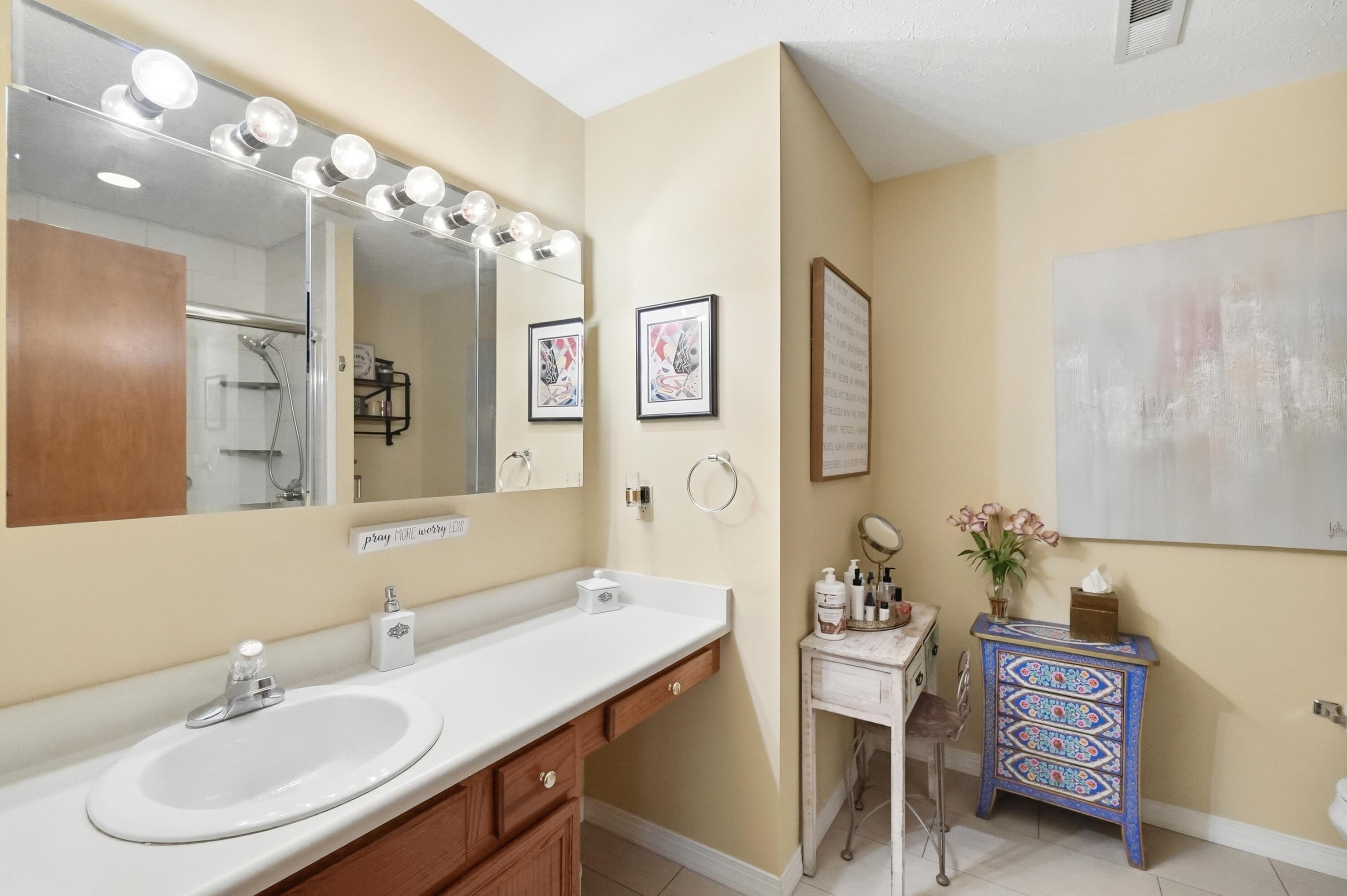 5642 Fox Ridge Drive Springfield, OH 45503 - Photo 14 of 41 119