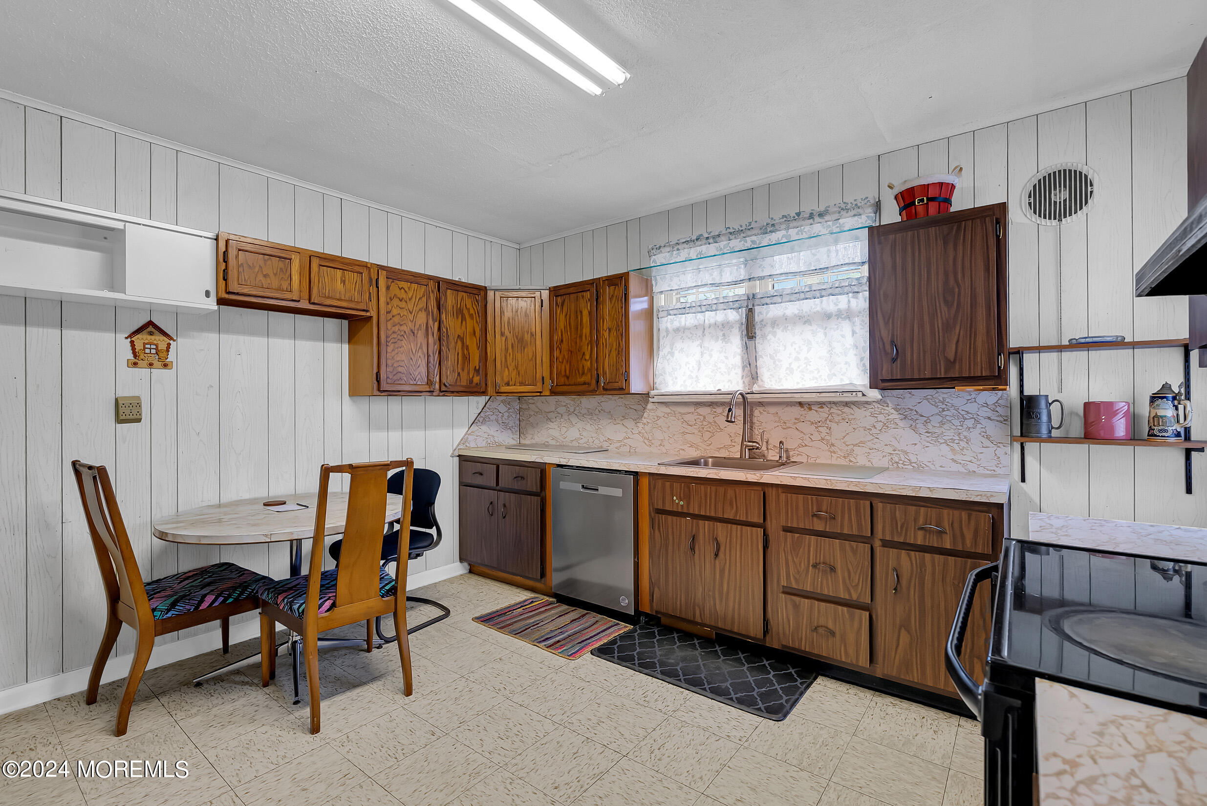 302 Lanes Mill Road Howell, NJ 07731 - Photo 17 of 45 5 (14)