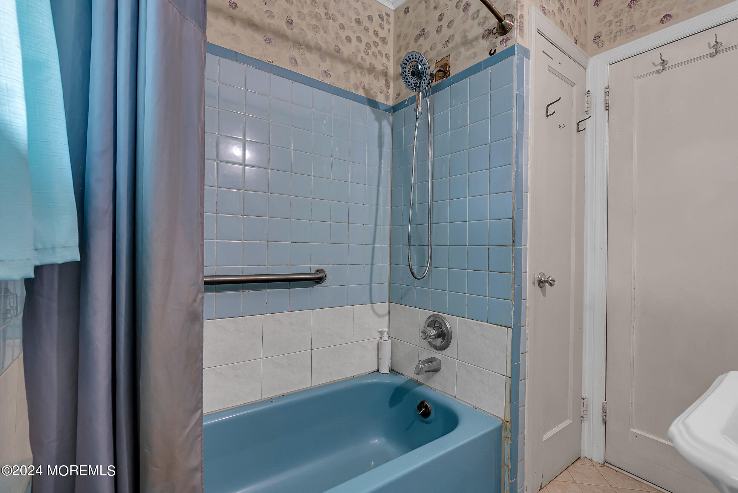 302 Lanes Mill Road Howell, NJ 07731 - Photo 20 of 45 5 (17)