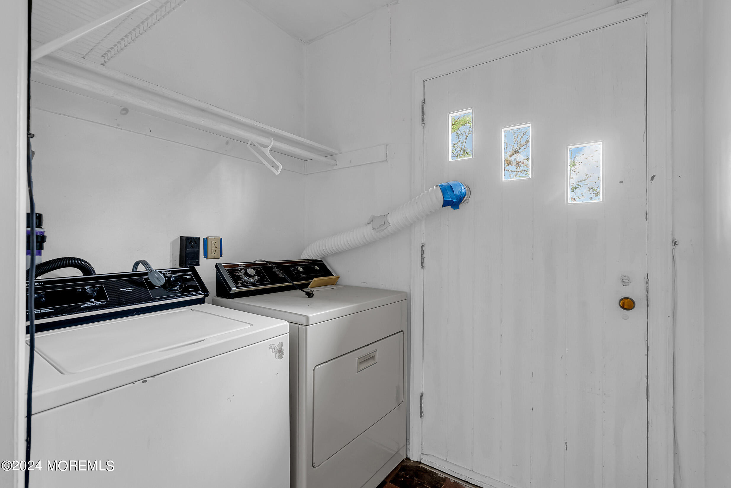 302 Lanes Mill Road Howell, NJ 07731 - Photo 26 of 45 5 (23)