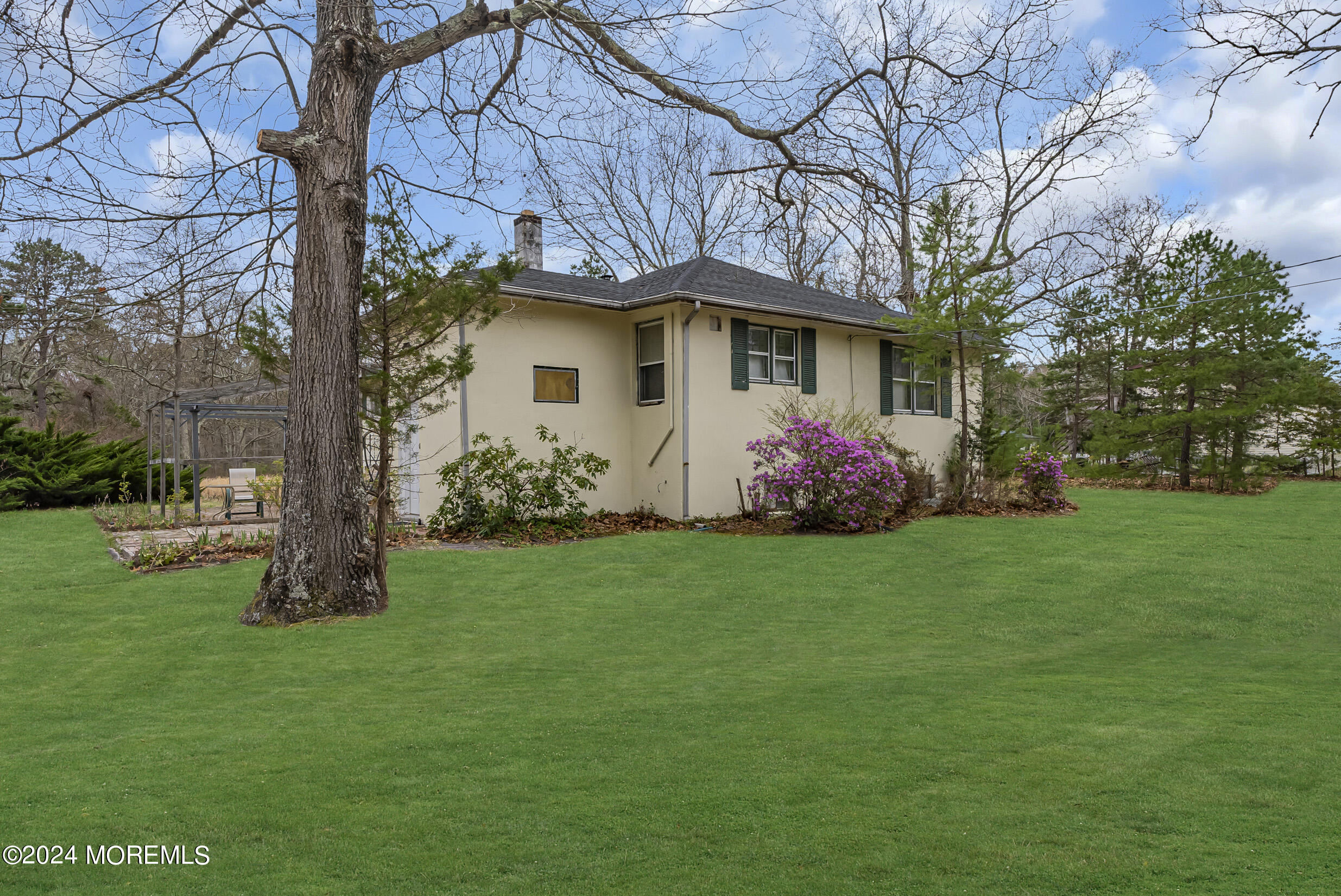 302 Lanes Mill Road Howell, NJ 07731 - Photo 3 of 45 1 (3)