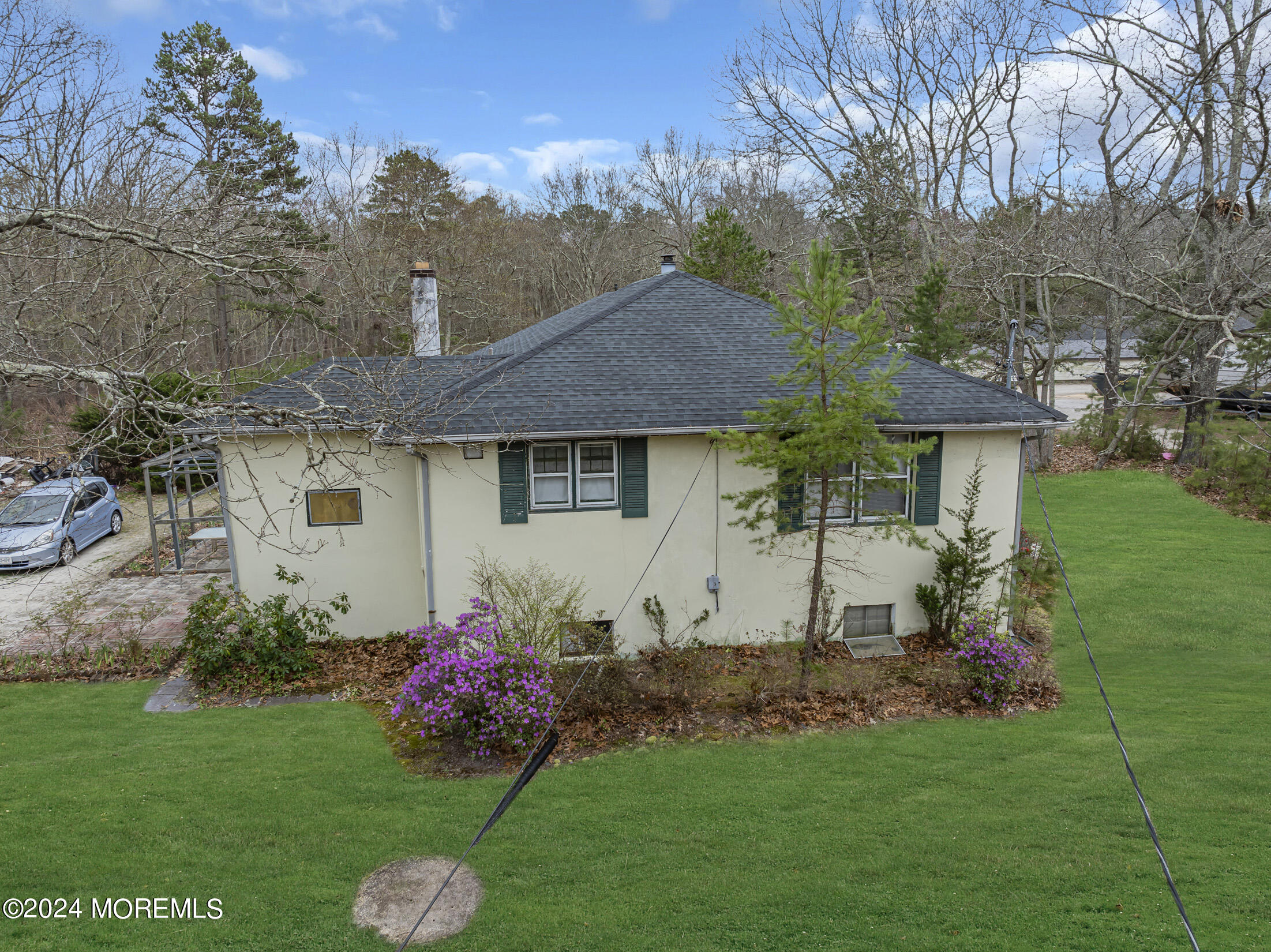 302 Lanes Mill Road Howell, NJ 07731 - Photo 5 of 45 5 (2)