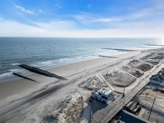 $2,850,000 | 810 St James Place, Ocean City, NJ 08226