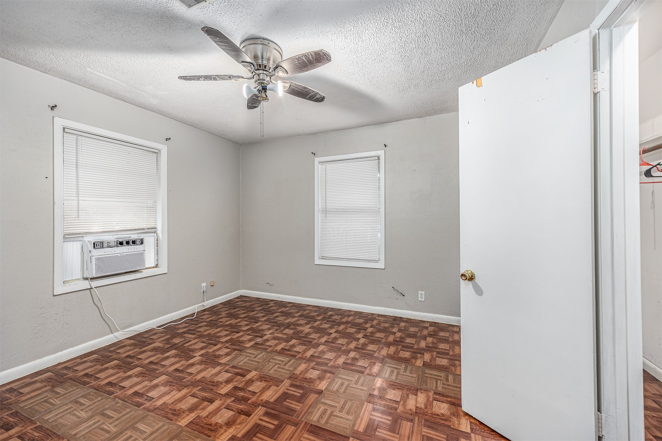 502 Massey Tompkins Road Baytown, TX 77521 - Photo 18 of 32 a view of a livingroom with a window