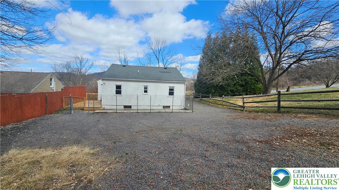 2234 Silver Creek Road Hellertown, PA 18055 - Photo 19 of 21