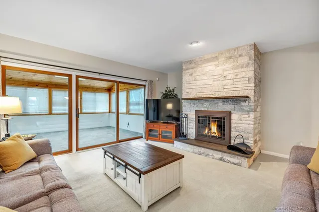 $539,900 | 298 Aspetuck Trail, Unit 298, Shelton, CT 06484