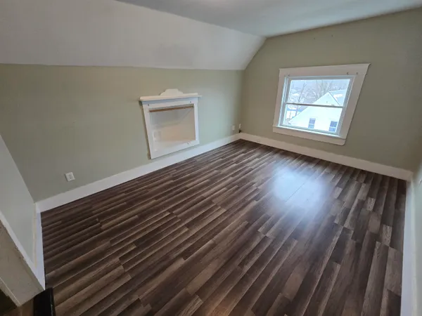 $1,550 | 6 Dixon Street, Unit 3, Laconia, NH 03246