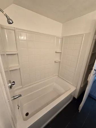 $1,550 | 6 Dixon Street, Unit 3, Laconia, NH 03246