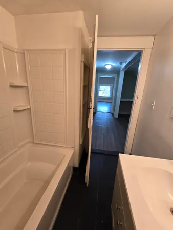 $1,550 | 6 Dixon Street, Unit 3, Laconia, NH 03246