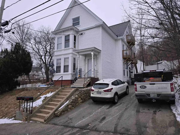 $1,550 | 6 Dixon Street, Unit 3, Laconia, NH 03246