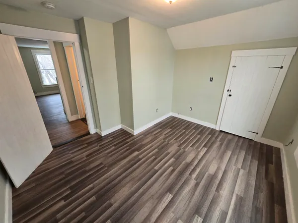 $1,550 | 6 Dixon Street, Unit 3, Laconia, NH 03246