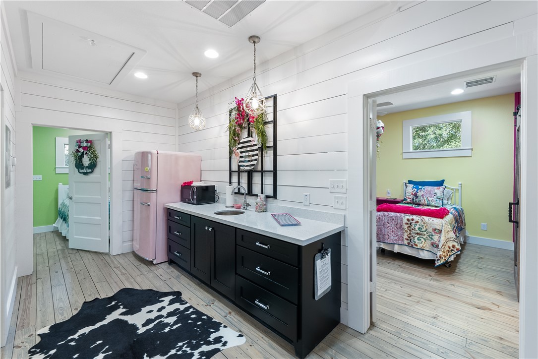 3321 Schulle Road Round Top, TX 78954 - Photo 38 of 46 Gallery Image 38