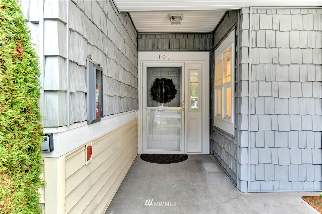 428 228th Street Southwest Bothell, WA 98021 - Photo 1 of 18 Gallery Image 1