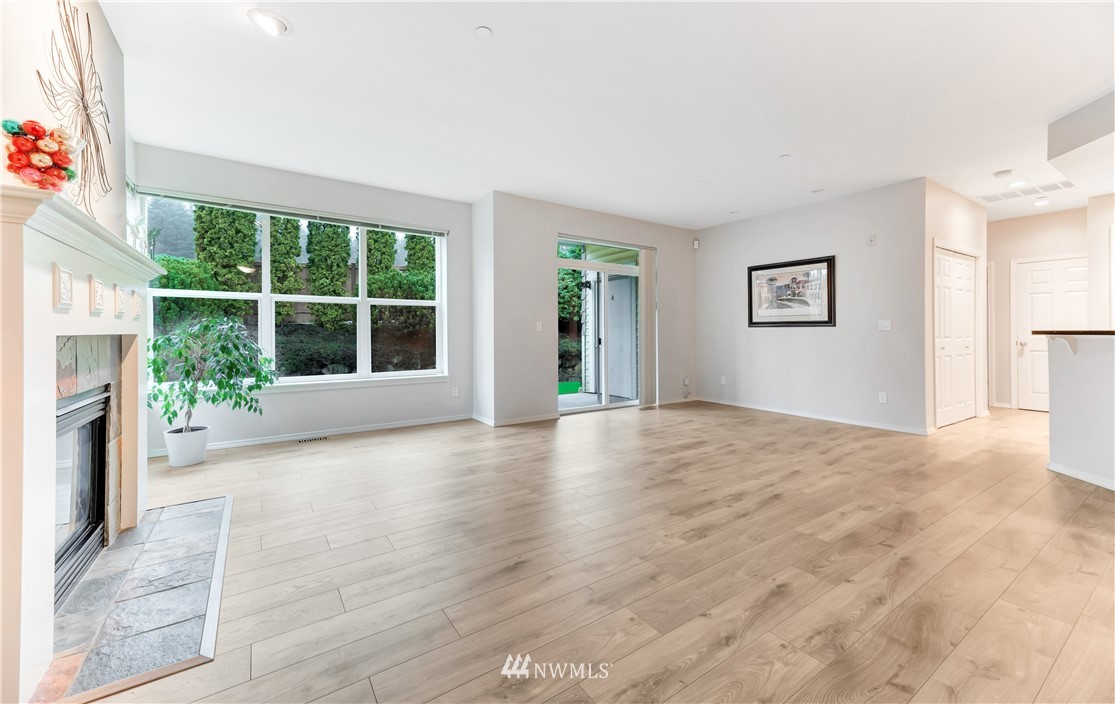 428 228th Street Southwest Bothell, WA 98021 - Photo 5 of 18 Gallery Image 5