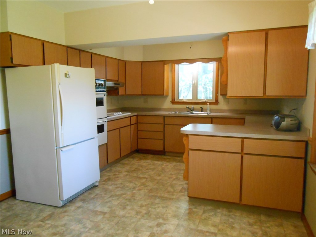 37500 Sugar Ridge Road North Ridgeville, OH 44039 - Photo 2 of 29