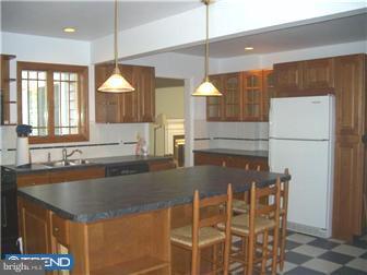 142 West Upper Ferry Road Ewing, NJ 08628 - Photo 4 of 10 Kitchen