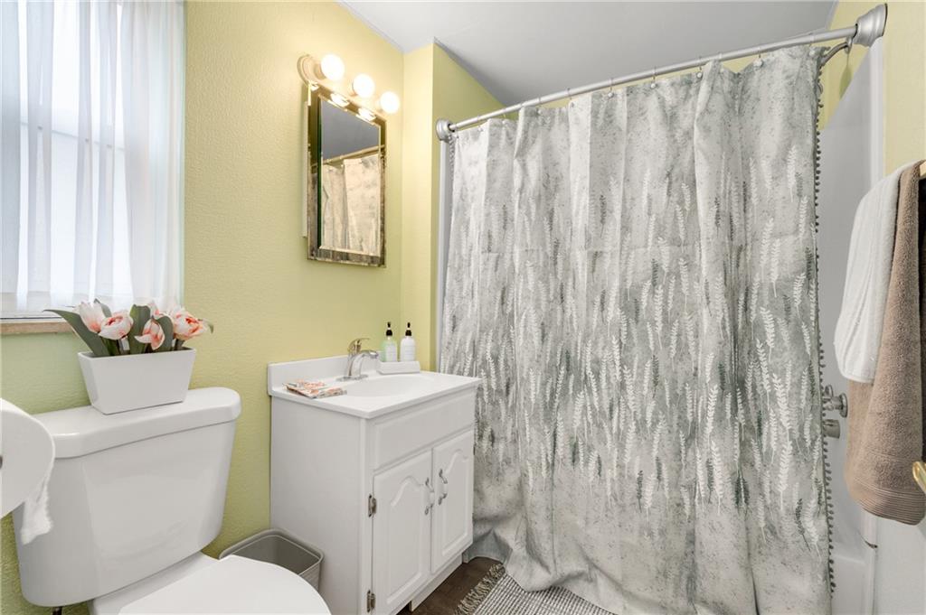1413 Brinton Road Pittsburgh, PA 15221 - Photo 21 of 24 Gallery Image 21