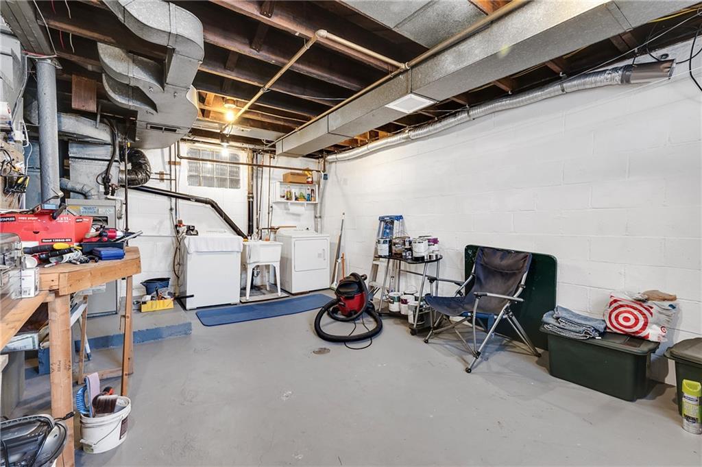 1413 Brinton Road Pittsburgh, PA 15221 - Photo 23 of 24 Gallery Image 23