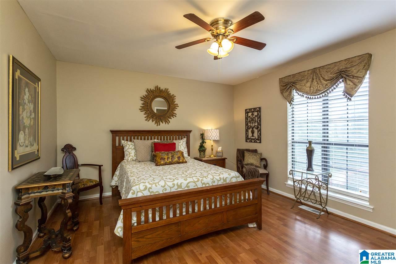 108 Spinnaker Lane Alabaster, AL 35007 - Photo 14 of 37