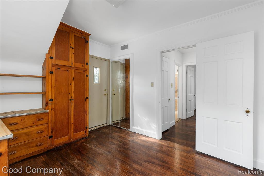 14531 Stahelin Road Detroit, MI 48223 - Photo 20 of 31