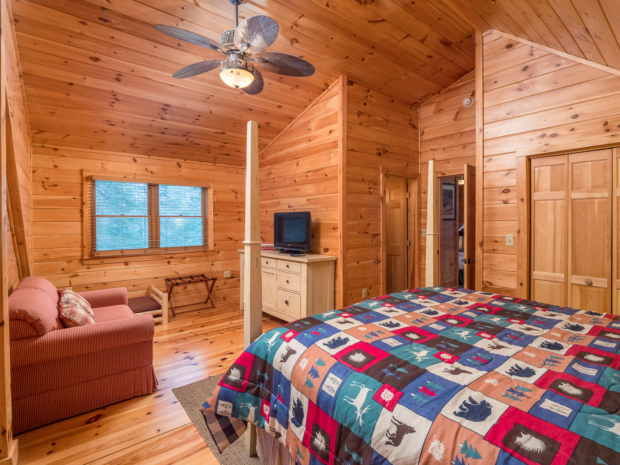 408 Paradise Road Bethel, ME 04217 - Photo 23 of 44 410 Paradise-22