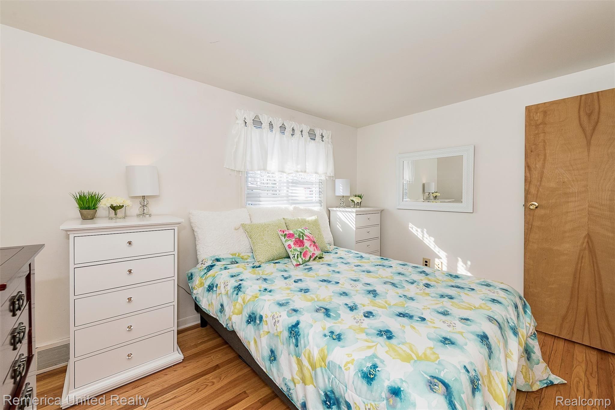 8216 Concord Road Grosse Ile, MI 48138 - Photo 31 of 36 DSC_6901.jpg