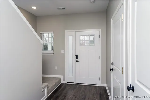 $1,725 | 2062 North Sarah Drive, Jeffersonville, IN 47130