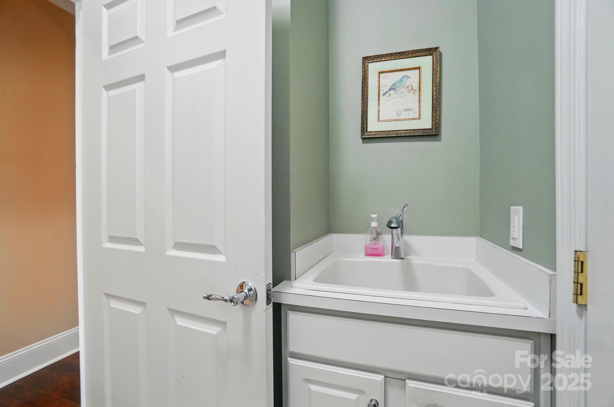 1974 Links View Drive Fort Mill, SC 29707 - Photo 26 of 30 a bathroom with a sink and a bath tub