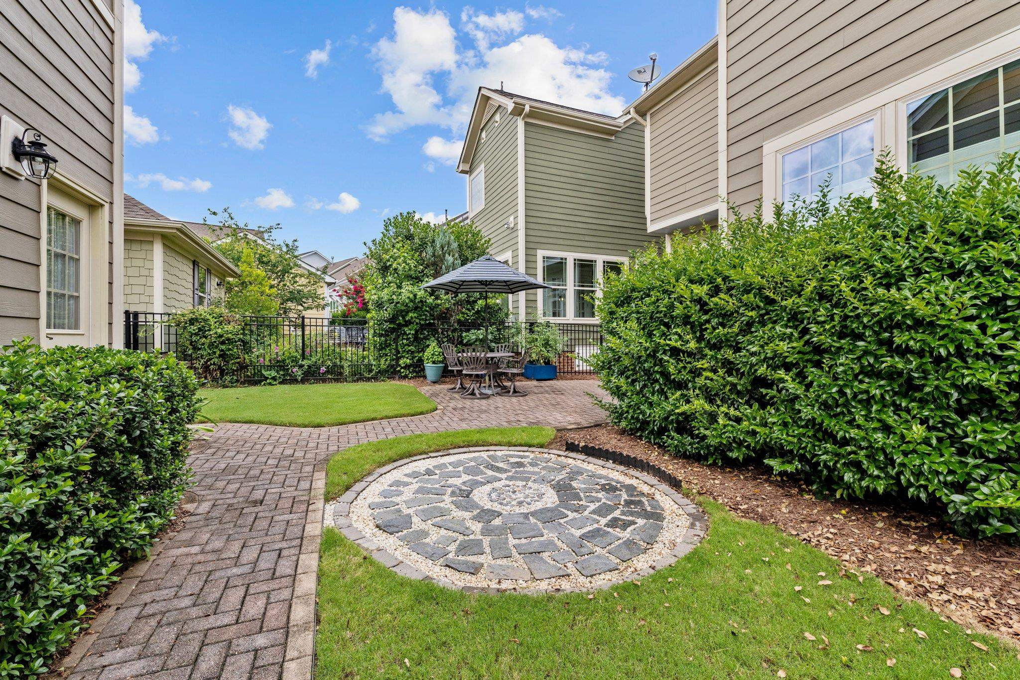 1545 Fullerton Place Raleigh, NC 27607 - Photo 37 of 45 Patio