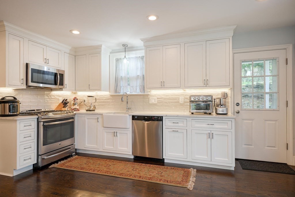 100 Columbia Road Arlington, MA 02474 - Photo 11 of 29