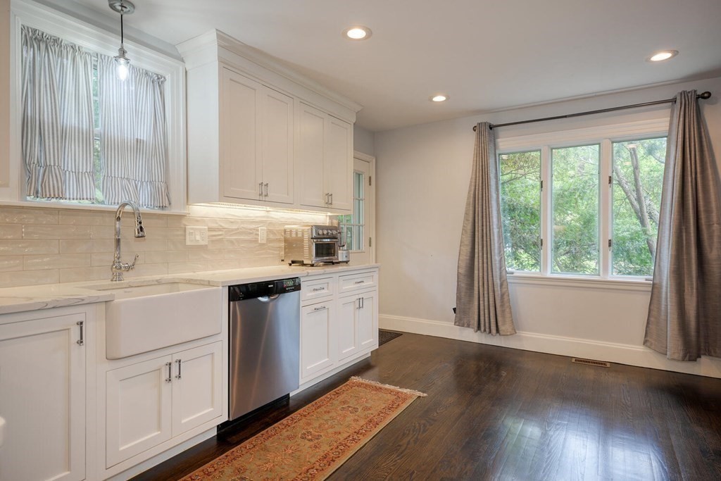 100 Columbia Road Arlington, MA 02474 - Photo 13 of 29