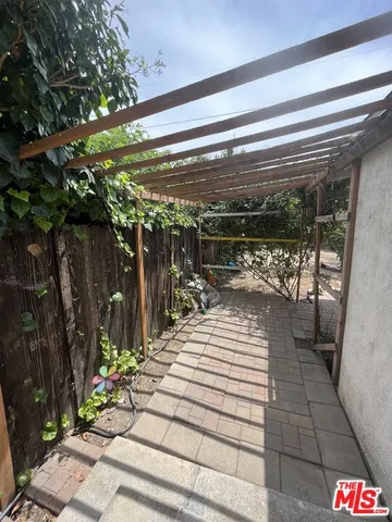 $3,800 | 7516 Whitaker Avenue, Van Nuys, CA 91406