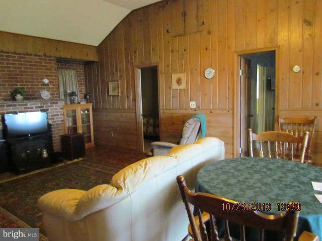 50805 Holly Point Road Dameron, MD 20628 - Photo 2 of 22 Family Room
