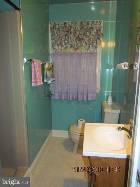 50805 Holly Point Road Dameron, MD 20628 - Photo 12 of 22 Bath (Master)