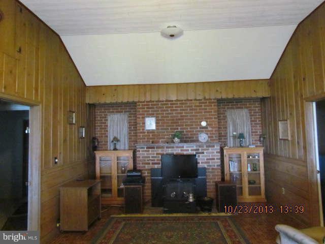 50805 Holly Point Road Dameron, MD 20628 - Photo 3 of 22 Family Room