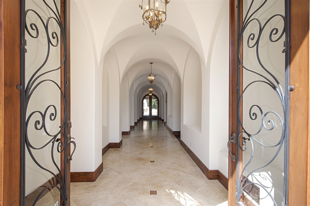 5856 Lago Lindo Rancho Santa Fe, CA 92067 - Photo 6 of 9 Gallery Image 6