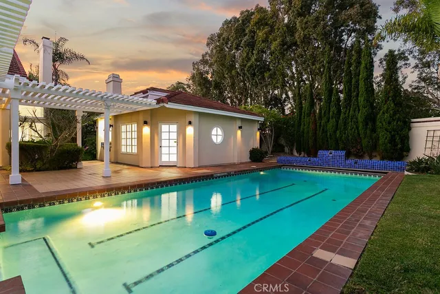 $5,999,000 | 19 Harbor Pointe Drive, Corona del Mar, CA 92625