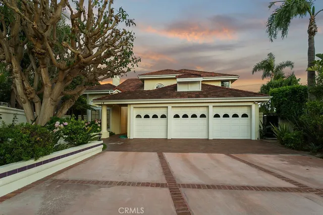 $5,999,000 | 19 Harbor Pointe Drive, Corona del Mar, CA 92625