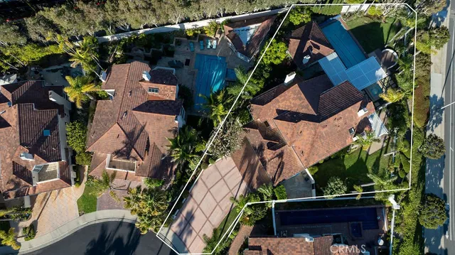 $5,999,000 | 19 Harbor Pointe Drive, Corona del Mar, CA 92625