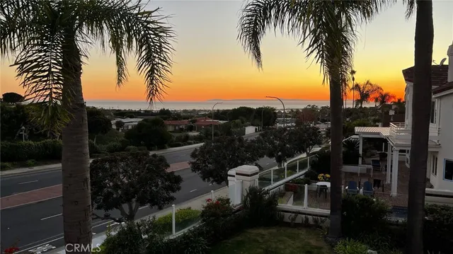 $5,999,000 | 19 Harbor Pointe Drive, Corona del Mar, CA 92625