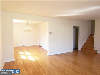 666 Vernon Road Springfield, PA 19064 - Photo 3 of 10 Dining Room