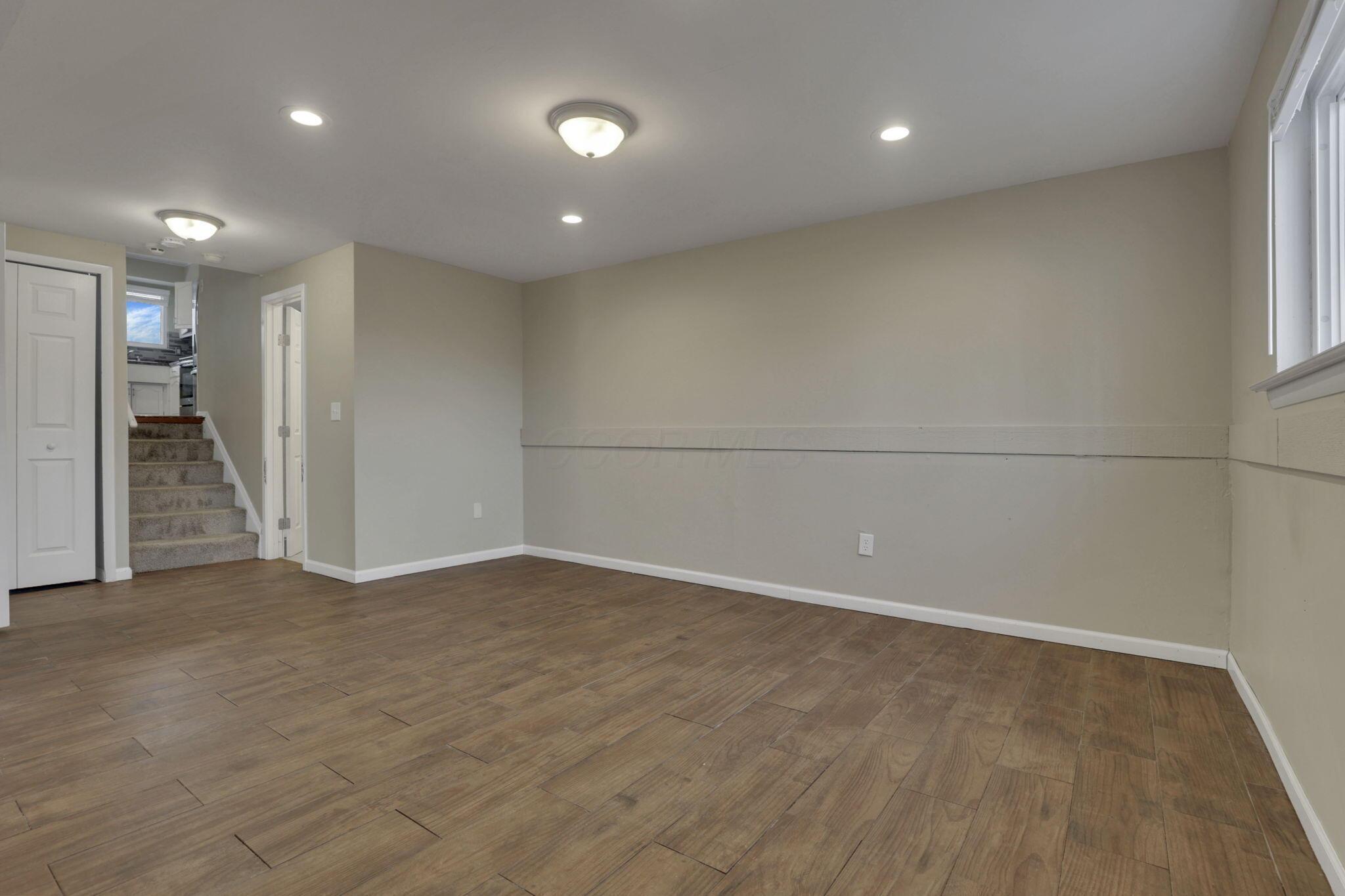5414 Paladim Road Columbus, OH 43232 - Photo 33 of 51 33-web-or-mls-0N4A5170