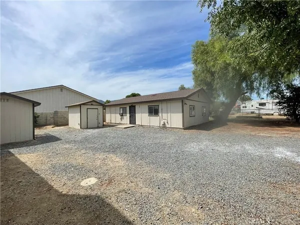 $2,350 | 16395 A Broadway Street, Lake Elsinore, CA 92530